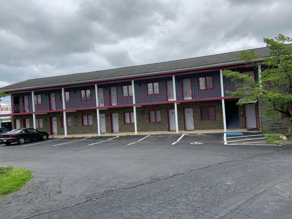 Travelodge By Wyndham Strasburg/Lancaster Amish Country Extérieur photo
